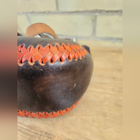 Vintage Handcrafted Leather Bag - Picture 10 of 13